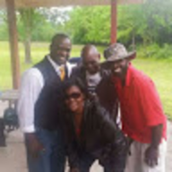 Meet your Posher, Kim - Picture 1 of 1